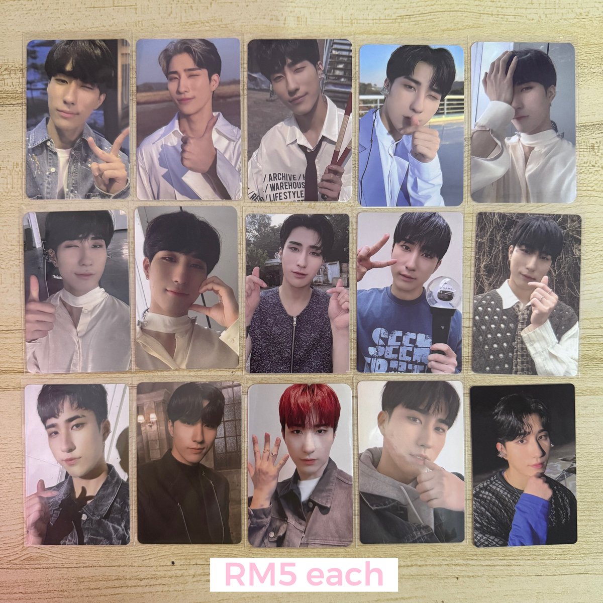 wevespace's tweet photo. [ wts / clearance ] onewe photocard

📌 price stated excluding postage
📌 buy more for more discounts! 

#pasarONEWE https://t.co/5xaA0s6T91