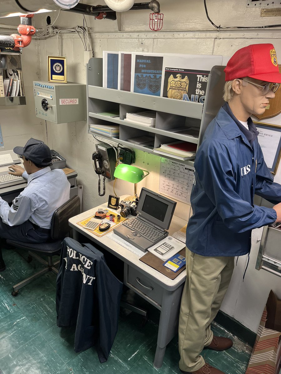 PoShenLoh's tweet image. The inside of the USS Midway aircraft carrier @USSMidwayMuseum is a snapshot of life around 1990. These projectors have used to be everywhere in school. The aircraft carrier itself is a remarkable feat of engineering. I was in town to give a talk at the @asugsvsummit. Remarkable