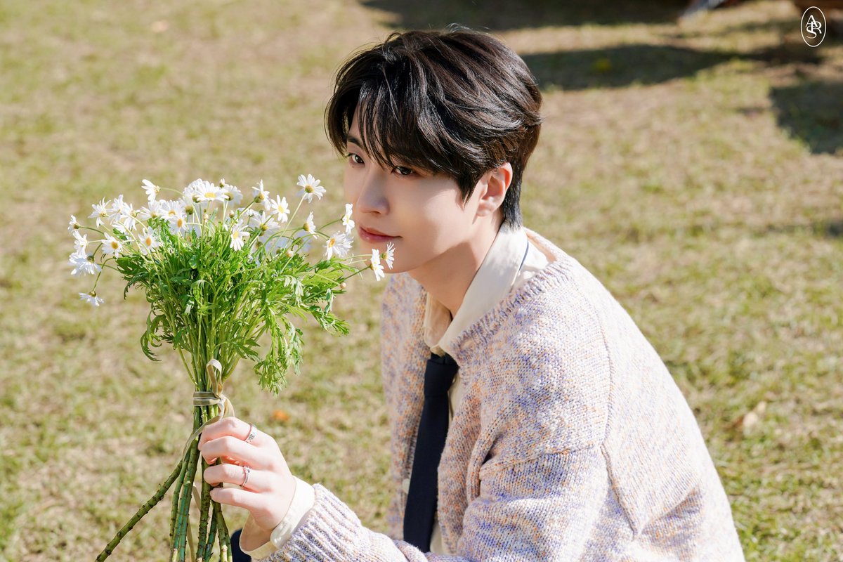 Nannymistra's tweet photo. หล่อจนใจสั่น 🥹💓 https://t.co/vNk4JcHlko