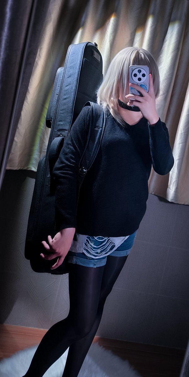 深蓝色的雪 tweet media