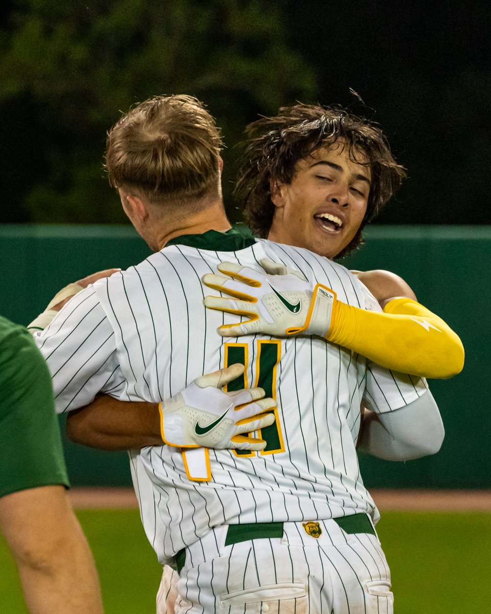 BaylorBaseball's tweet image. Sleep tight 😆

#SicEm 🐻⚾️ | #Together