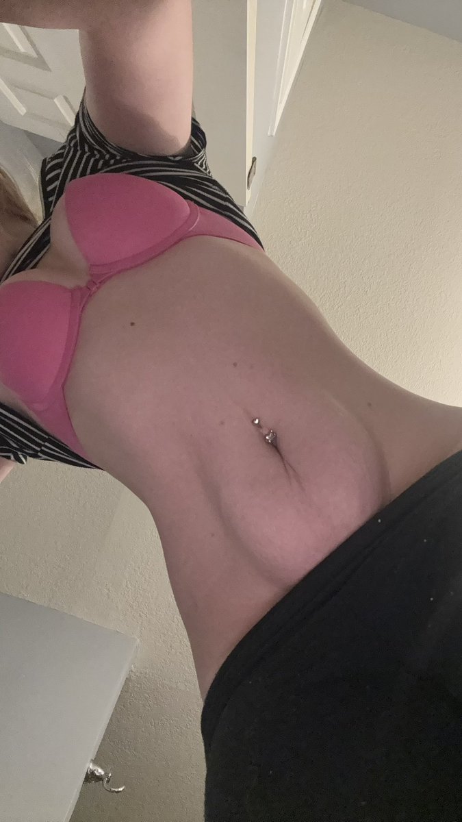 SoftJocelyn tweet media