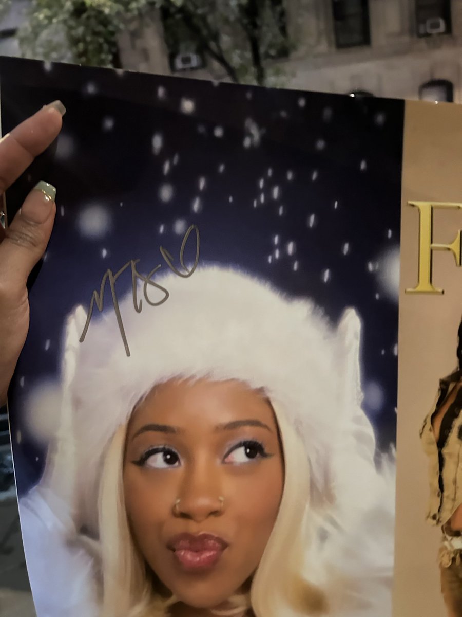 HE THOUGHT IT WAS A CIGARETTE🚬 tweet media