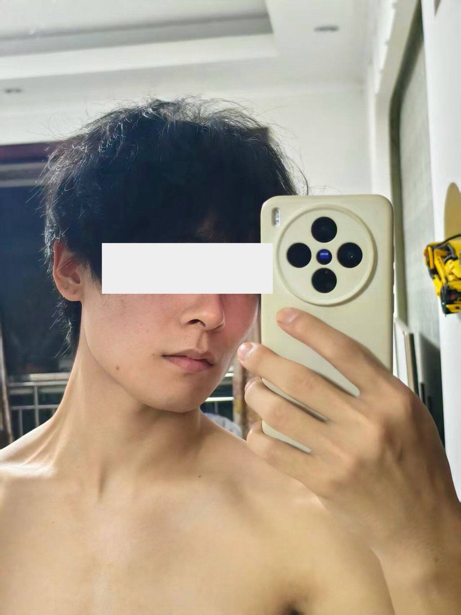 成都字母墙 tweet media