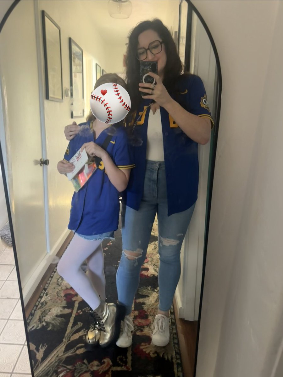 emily bengaltiger 🐈‍⬛ ⚾️ tweet media