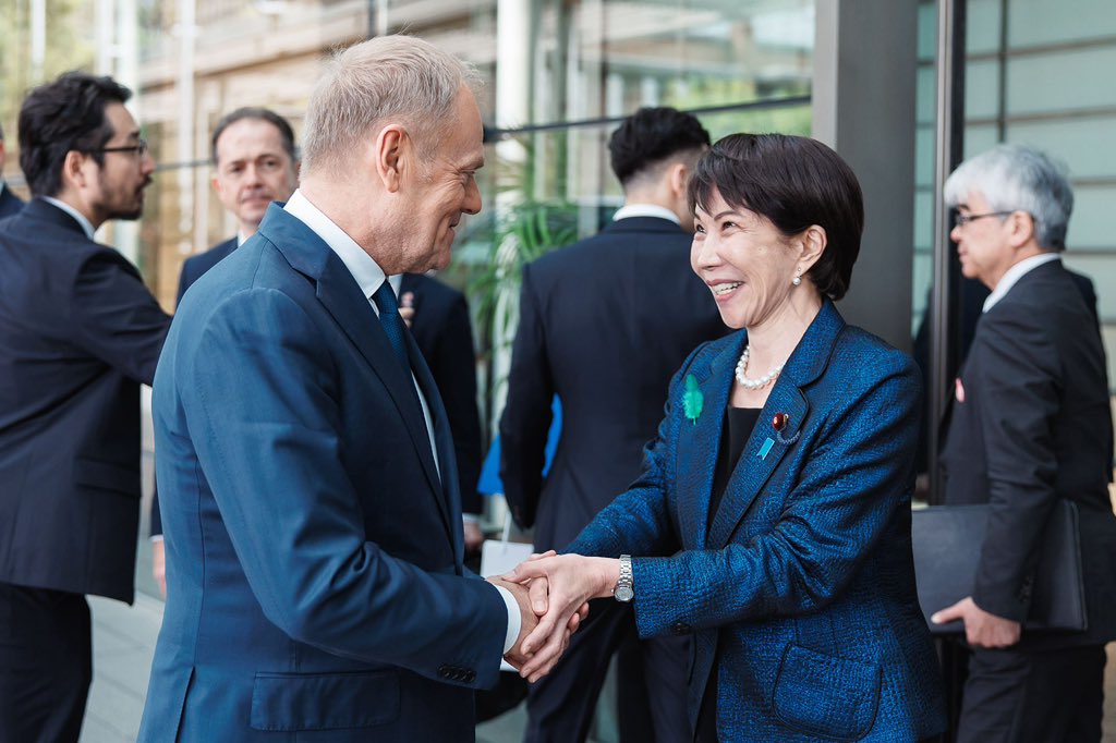 Donald Tusk tweet media