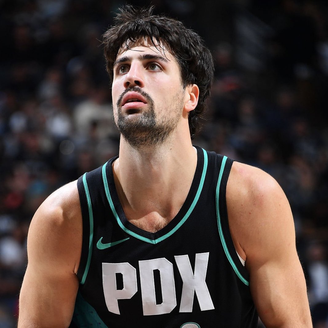 Polymarket Hoops tweet media