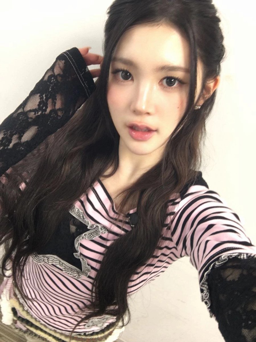 a-na pics tweet media