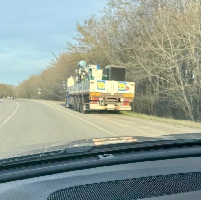 Blågula Bilen tweet media