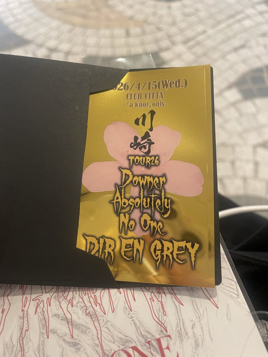 u_ods8's tweet photo. DIRステッカー　当たり、神々しい！ https://t.co/dlAWOz7gJt
