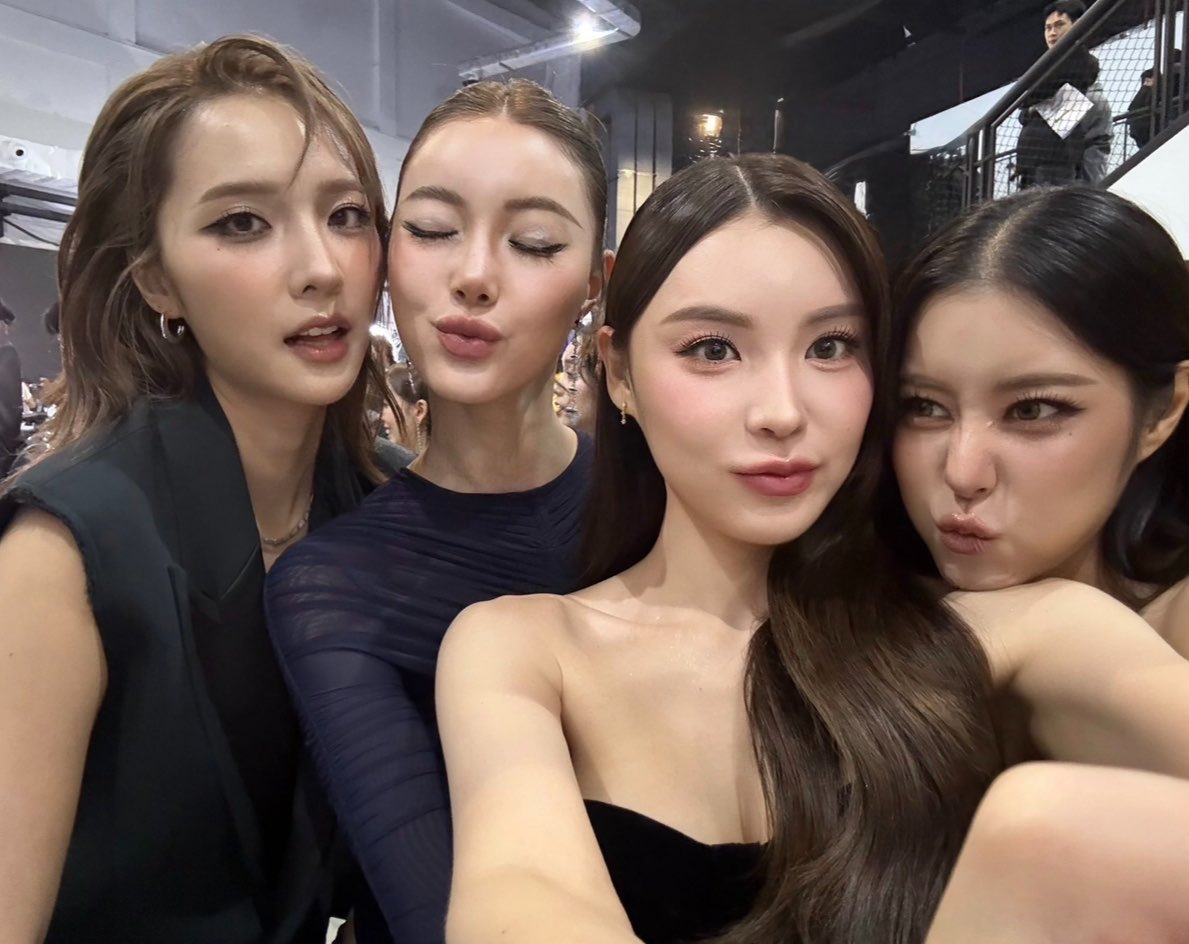 andie ໒꒱ tweet media