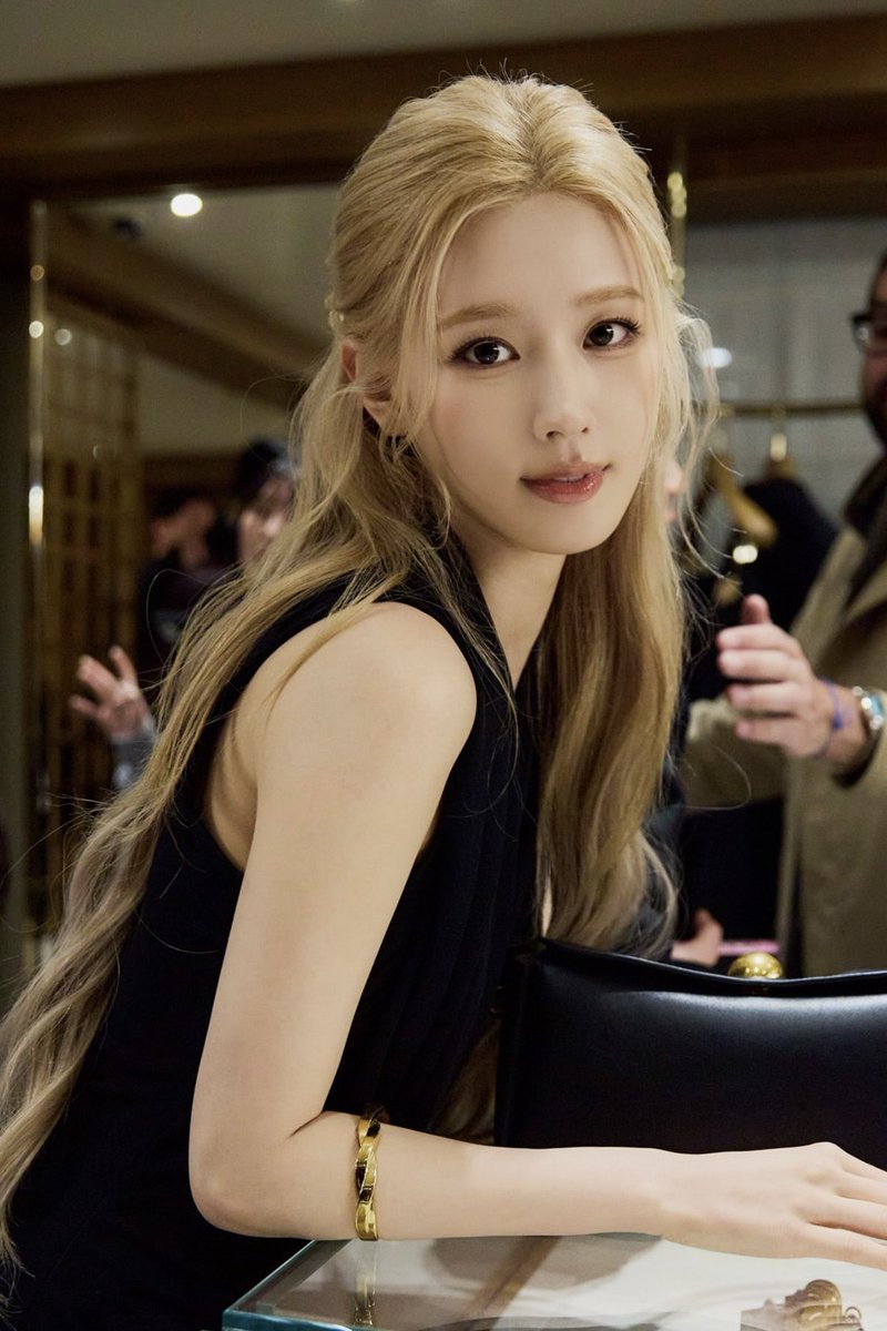 MY_lover tweet media