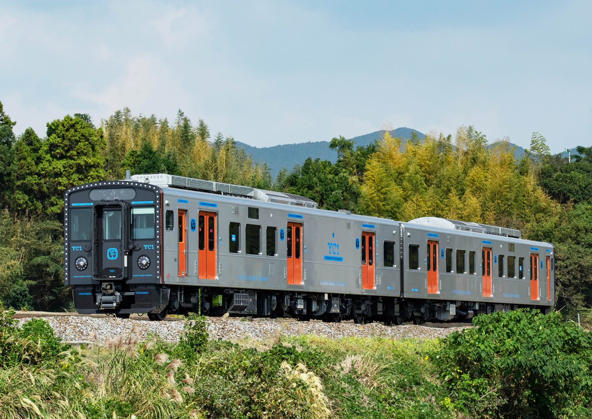 ＼最新技術で、九州の鉄路を未来へつなぐ／

JR九州は、公衆回線（無線）を活用した次世代の列車制御システム【RKシステム】を2028年度より導入します 。

少子高齢化が進むなかでも、安全性を高めながら効率的な運行を実現する先進的な取り組みです 。