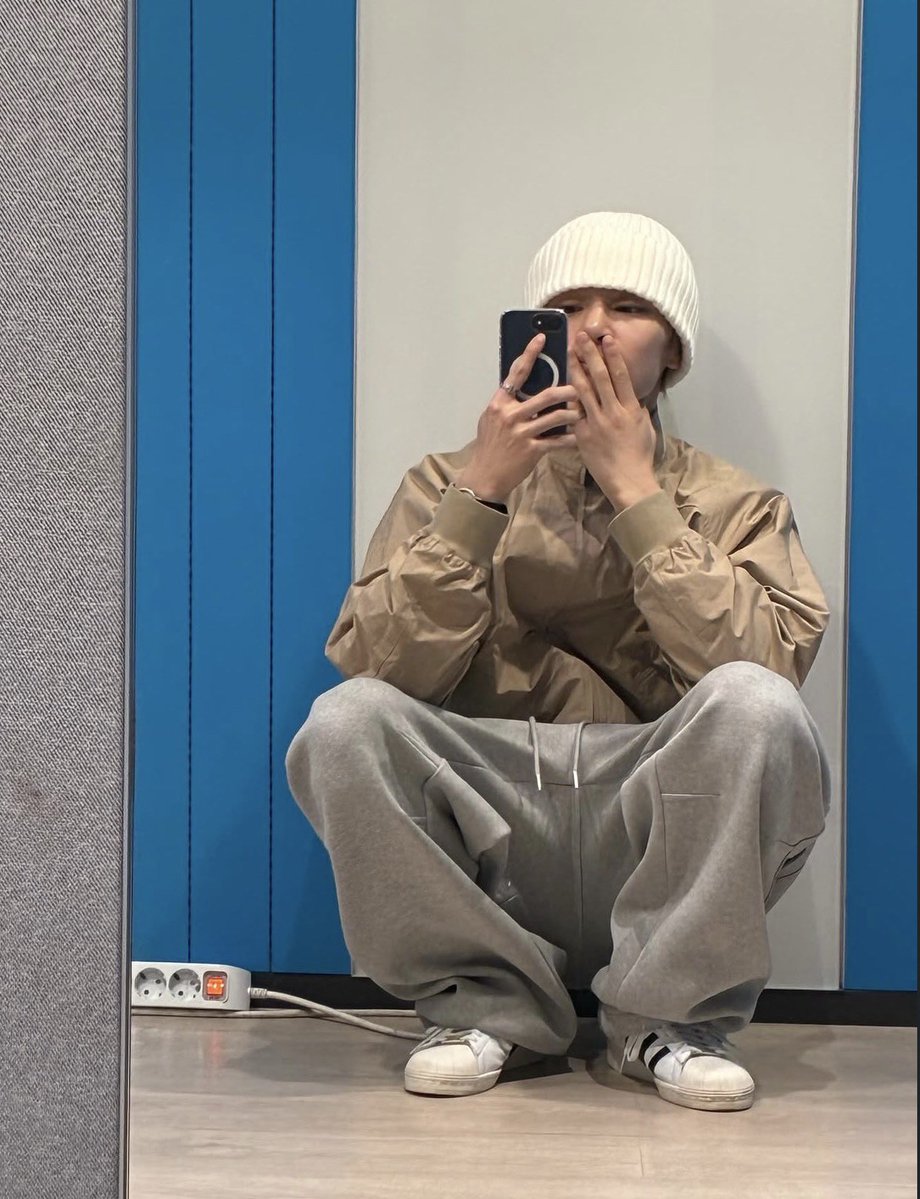 daily innie tweet media