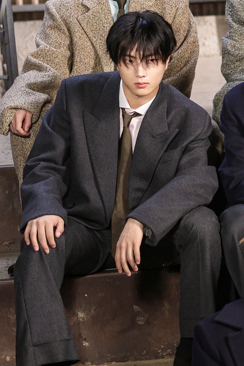 шапка tweet media