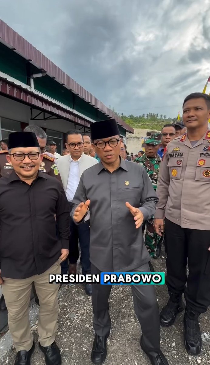 YouPeter1's tweet photo. KEHADIRAN KOPERASI DESA MERAH PUTIH di desa-desa menjadi pengungkit percepatan kesejahteraan desa.. Bangun Desa Bangun Indonesia

@YandriSusanto
@KemensetnegRI

#BPSDMKementerianDesaPDT
#KDMPMensejaterakanMasyarakatDesa
#KerjasamaKDMPdanBUMDesa
#KerjaPendampinganDesaBerdampak https://t.co/nFJbkyjIve