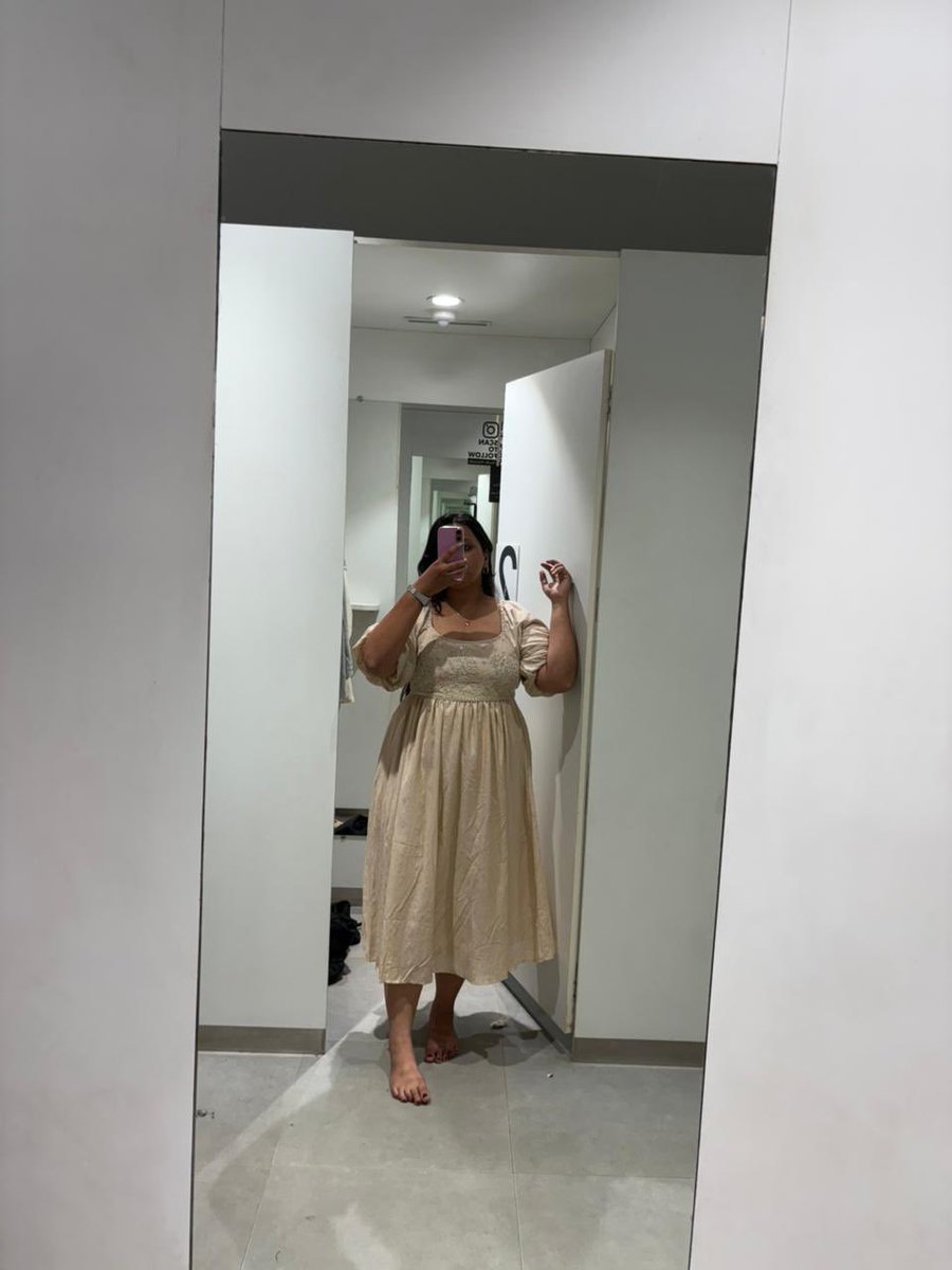 PrincessParbeen's tweet photo. Good morning, paypigs ☀️
While you’re waking up stressed about work, I’m already deciding how you’ll spend your money on me today. Start your morning right—send first, think later.

Findom https://t.co/5djHBddbck