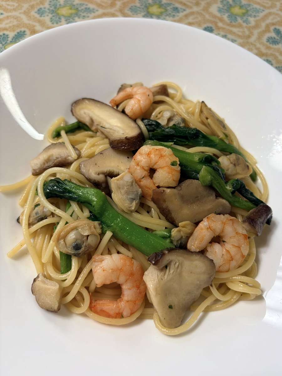 てい子 tweet media