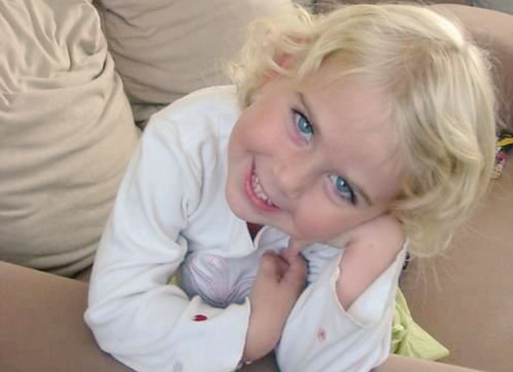 Suzan (met een Z zonder NE) tweet media