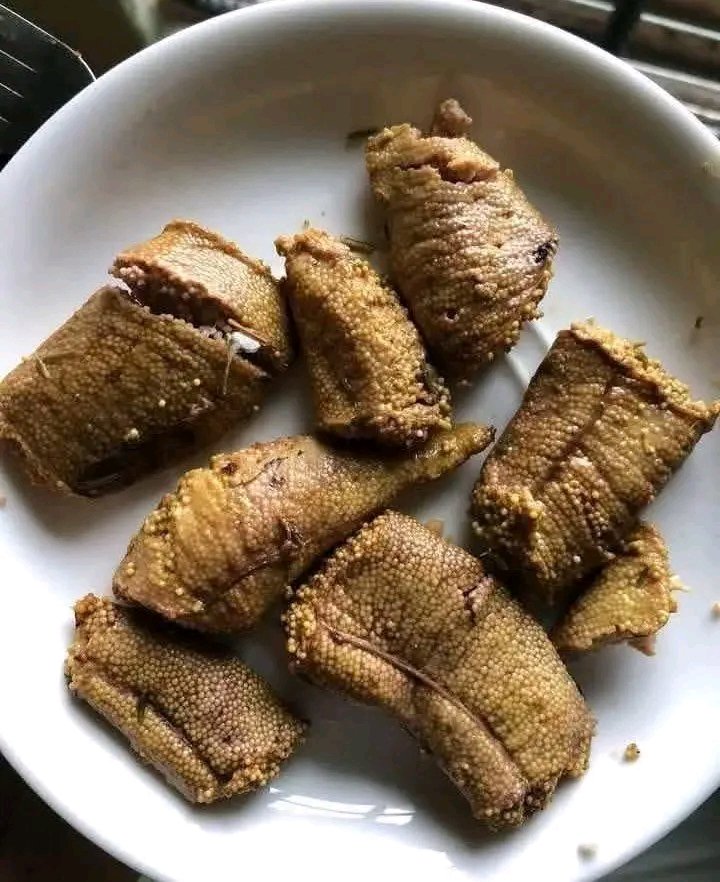 AdageorgeA's tweet image. Yum yum 😋.
Do you eat your fish eggs or you throw them away?
#fish #viral
I eat mine 😋🤤