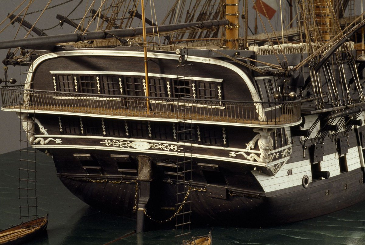 Trois_Ponts's tweet photo. 15 avril 1847 : lancement à Brest du vaisseau de 100 canons le Tage, ainsi nommé en référence à l'action de l'escadre de l'amiral Roussin devant Lisbonne le 11 juillet 1831.

Le Tage prit part à la guerre de Crimée en mer Baltique en 1854-1855, avant d'être transformé en vapeur en 1858. Il servit par la suite de transport puis de ponton caserne jusqu'à sa démolition en 1896.

Il est conservé au @museemarine un très beau modèle de ce vaisseau datant de l'époque de son lancement.