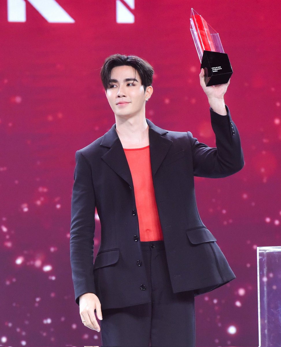 พึกฟังแม่.kkz ◡̈ tweet media