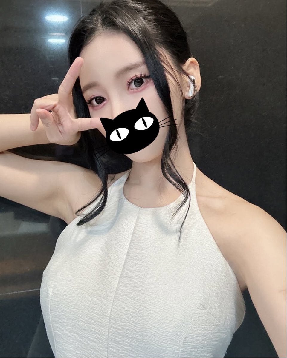 Anmol215Kumar's tweet photo. 有一個地方進去之後煩惱就會自動關閉
你們猜猜看是哪裡？
#台中 https://t.co/ybR8V3xoMA