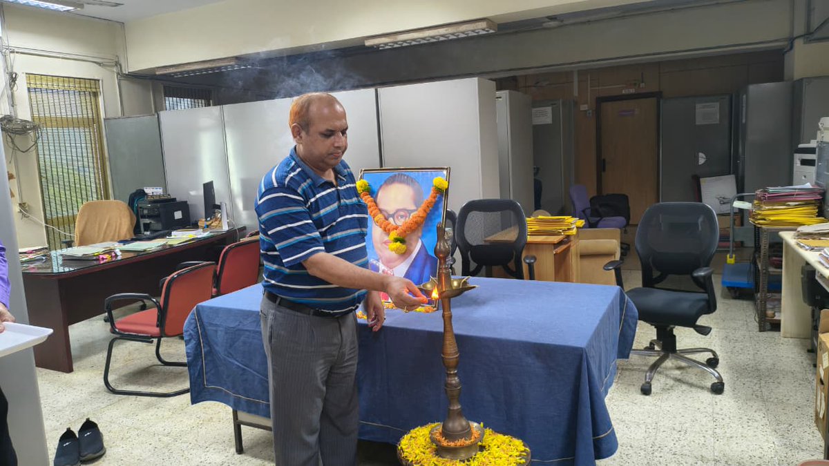 Dot_CCAMahnGoa's tweet image. A solemn tribute to Bharat Ratna Dr. B. R. Ambedkar on his birth anniversary. 🌸

The programme was inaugurated by Dr. Satish Chandra Jha, CCA, in the presence of senior officers and officials.

#AmbedkarJayanti #BabasahebAmbedkar #Equality #Justice #SocialEmpowerment