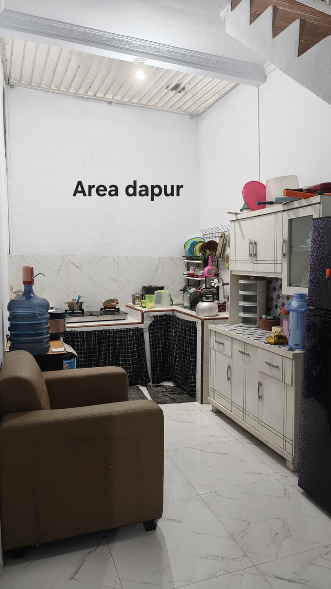 fegemigi's tweet photo. Jual rumah sekaligus kontrakan 2 pintu di Tangerang.
- Luas 60m²
- 2 lantai
- 3 Kamar Tidur
- 3 Kamar Mandi
- Udah SHM
- Di atas ada 2 kontrakan dengan kamar mandi dalam. Cocok banget yg mau jadi juragan kontrakan. Karna kontrakan lagi full keisi
- Lokasi strategis
- Bebas banjir https://t.co/QrU2YRQPpH