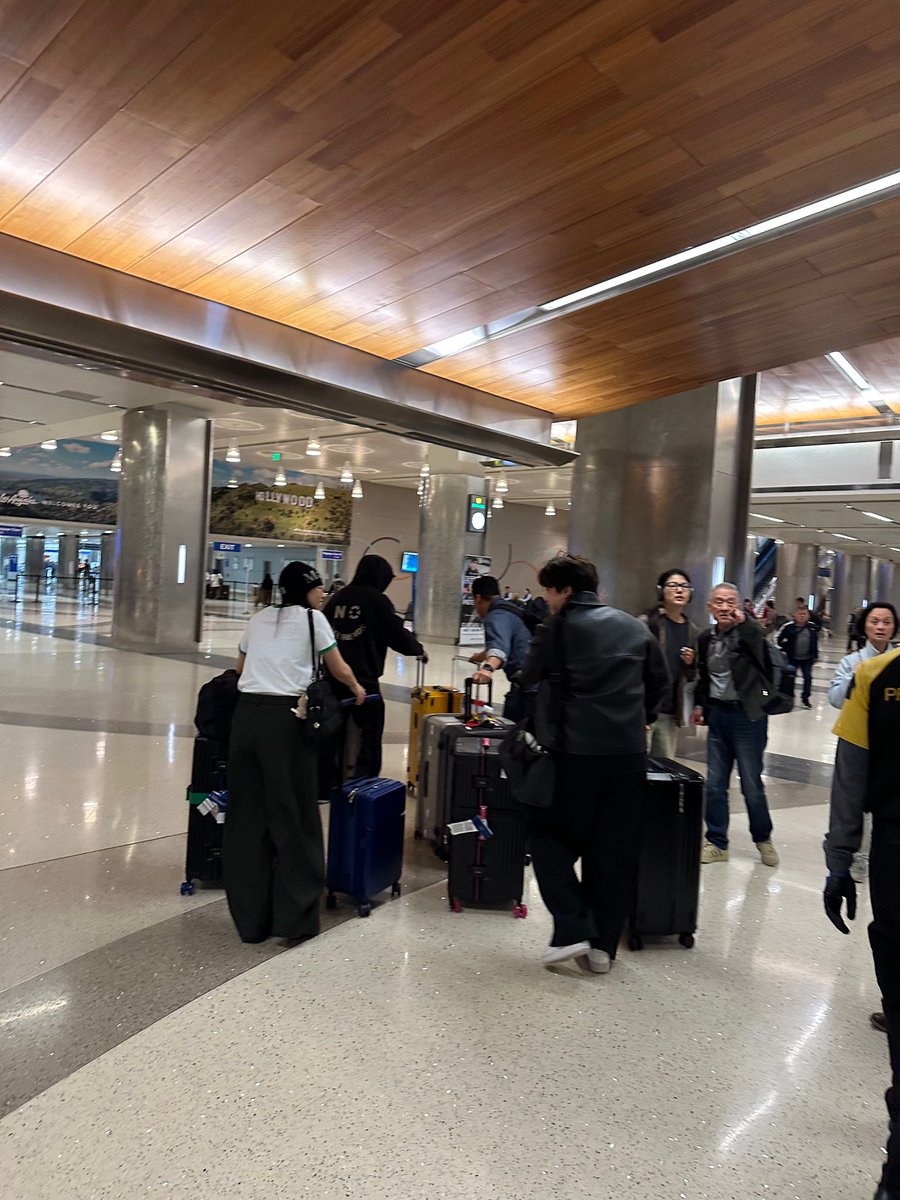 BAMBAMUNIVERSE👑 tweet media