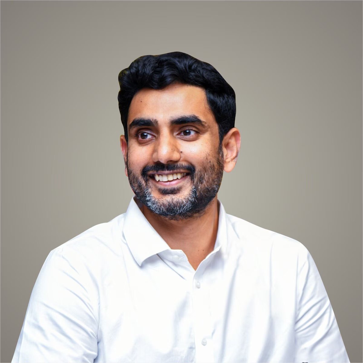 Telugu360's tweet image. #TDP కీలక నిర్ణయం  : పార్టీ వర్కింగ్‌ ప్రెసిడెంట్‌గా #NaraLokesh

పొలిట్ బ్యూరో , జాతీయ ,రాష్ట్ర కమిటీలను ప్రకటించిన టీడీపీ 

29 మందితో పొలిట్ బ్యూరో , 31మందితో జాతీయ కమిటీ , 185మందితో రాష్ట్ర కమిటీ కూర్పు