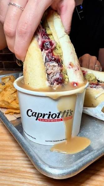 WhaleBetsNV1's tweet image. Don’t eat that trash, Bruh! You’re better than that! Come On, Man!! #Foodie @capriottis