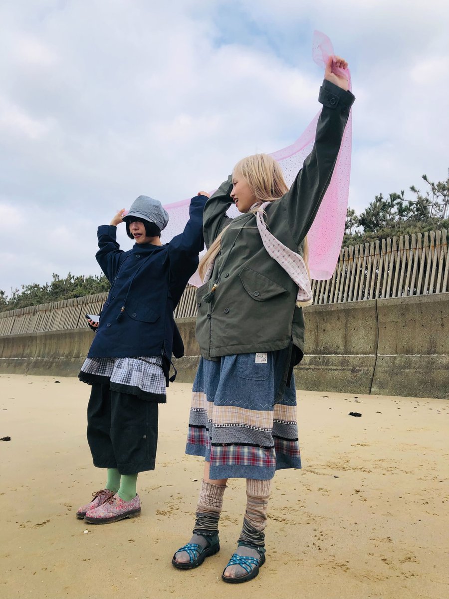 ✧*. 26SS SPRING EVENT .*✧

봄 맞이 선물을 준비했어요 ⊰✿

계정 팔로우+RT 해 주신 5분께 Washed field jacket 을 보내 드릴게요!
(Khaki / Navy 컬러 랜덤)

앞으로 자주 놀러올게요...♡˖.˚

⛤기간: 04/15 - 04/19 ⛤당발: 04/20

※당첨자에게 개별 DM 안내 예정입니다.