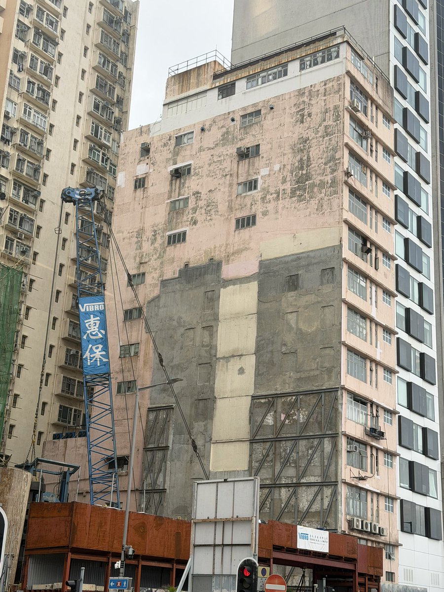 ワイタト tweet media