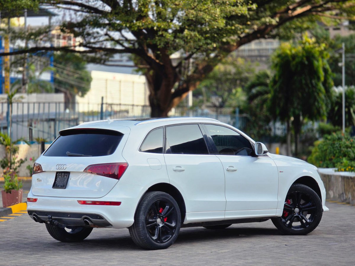 magarilandltd's tweet photo. Easter Sale
Audi Q5 2.0L Diesel
Powerful & Comfortable

Price was KSh 2.75M
Price now KSh 2.50M

Product Link
https://t.co/KOb1vUU2Zt

📍Available in Mombasa
💳 Bank financing available

📞 Call/WhatsApp: 0792 0792 92
🌐 https://t.co/ivE5qZ0qX4⁠

⚠️ Limited unit – first come
Delivery Countrywide

#Hilux #ToyotaHilux #MagariLand #CarsKenya #PickupLife