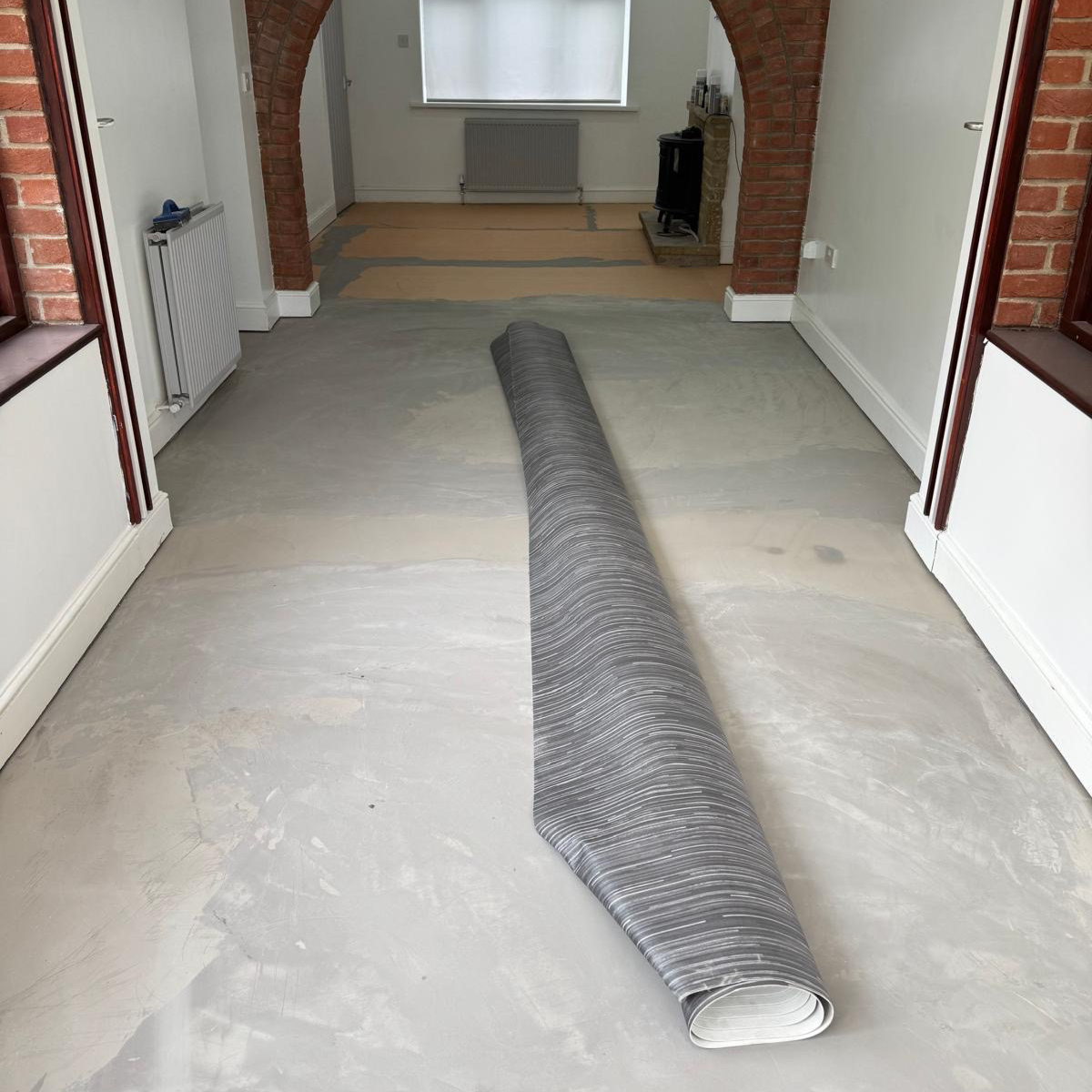 PayFlooringUk's tweet image. 🔥 Upgrade your home with Grey Matrix Vinyl for only £10/week! No big upfront costs! 💥 

✔️ Stylish &amp;amp; waterproof 
✔️ Perfect for any room 
✔️ Free measuring &amp;amp; fast fitting 

📲 01206 692360 
🌐 payweeklyflooring.co.uk/?c=vinyl 

#HomeImprovement #VinylFlooring #AffordableStyle