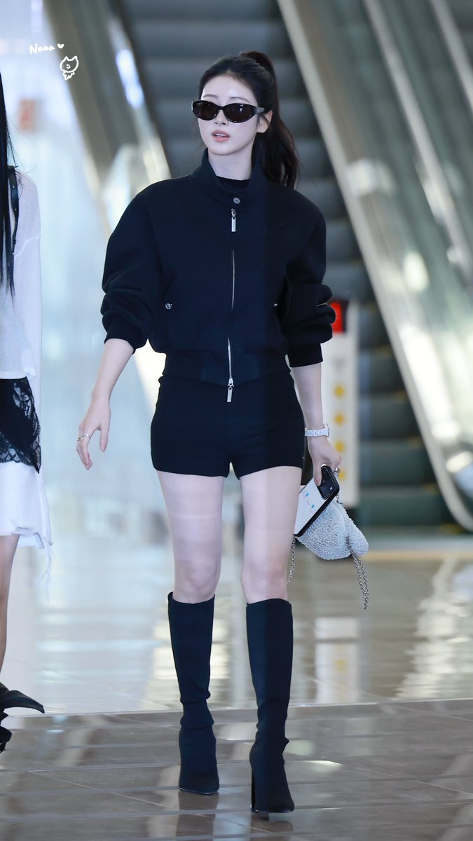 Nana___Anna's tweet image. 260415 GMP
🤍🤍🤍
#MEOVV #미야오 #ANNA #안나