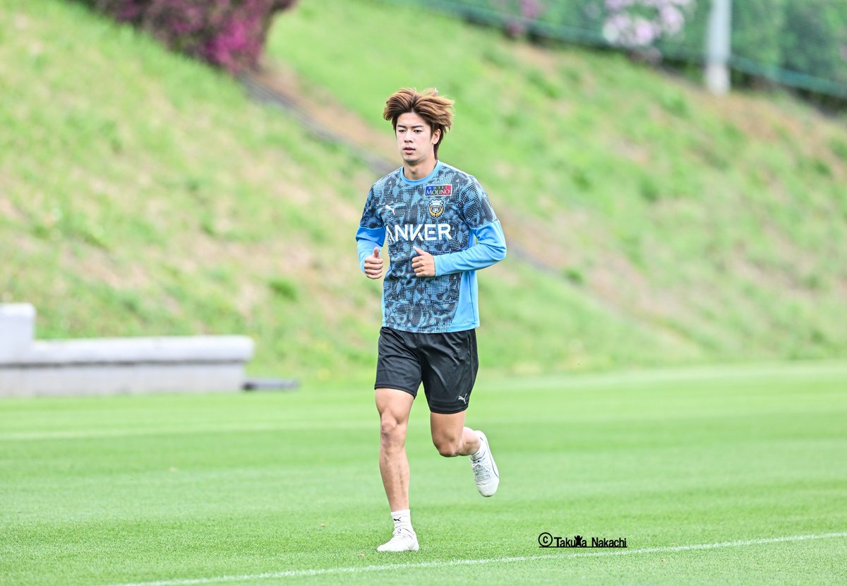 城とサッカーの編集者兼記者兼カメラマン tweet media