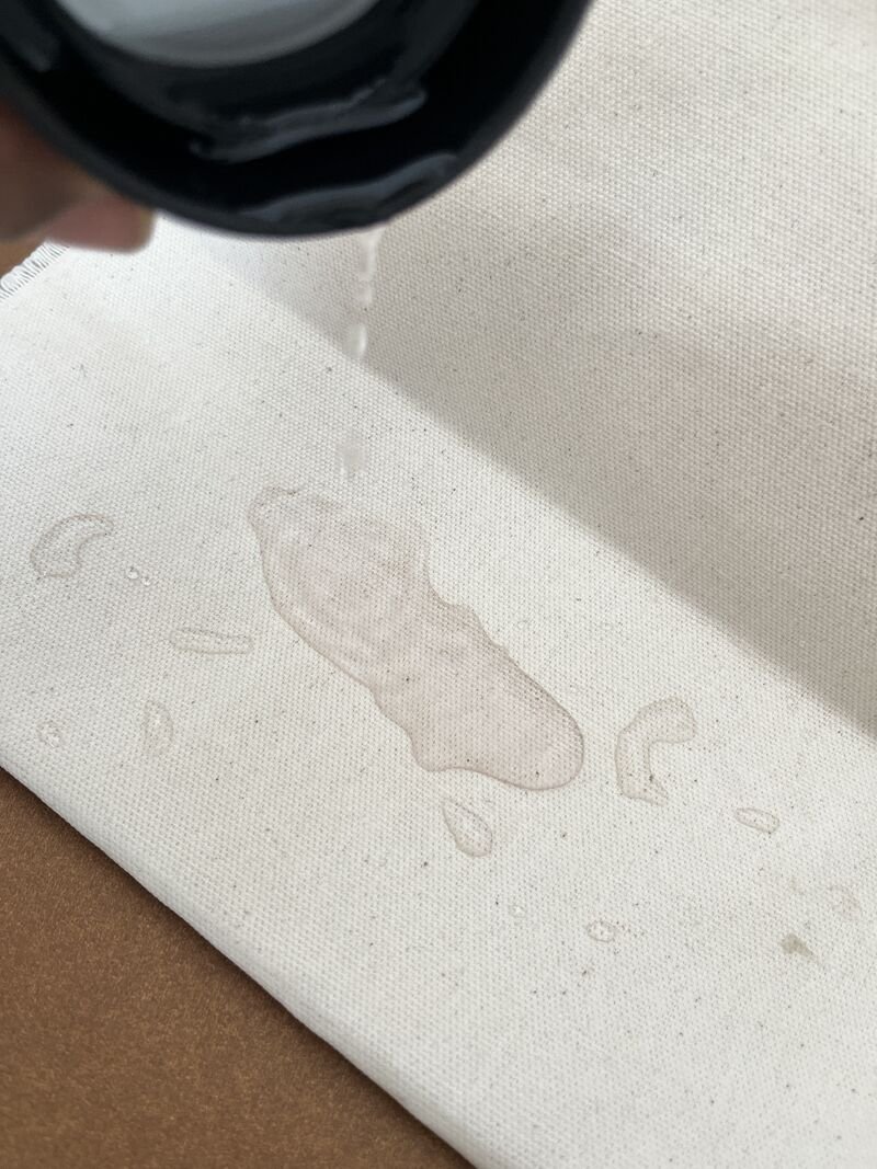 Maleemaindia's tweet image. Your sofa might be the most unsustainable thing in your home. Most covers = plastic in disguise.
Ours = banana fibre + recycled cotton.Looks better. Lives longer. Waterproof.👇 Comment “SOFA” to see the difference #SustainableHome #EcoLiving #BananaFibre #CircularDesign