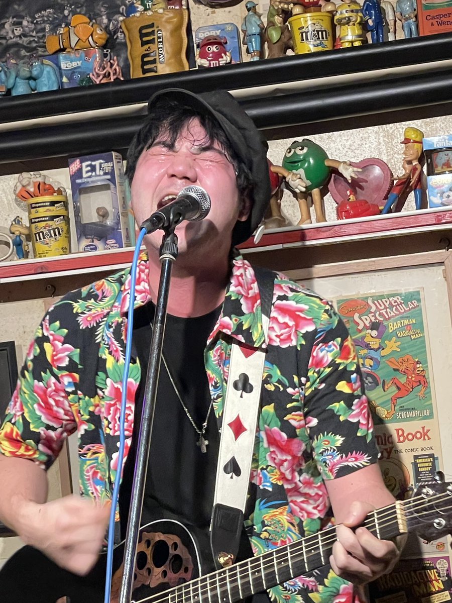 ナカヤマシュンスケ(ex.タンバリン tweet media