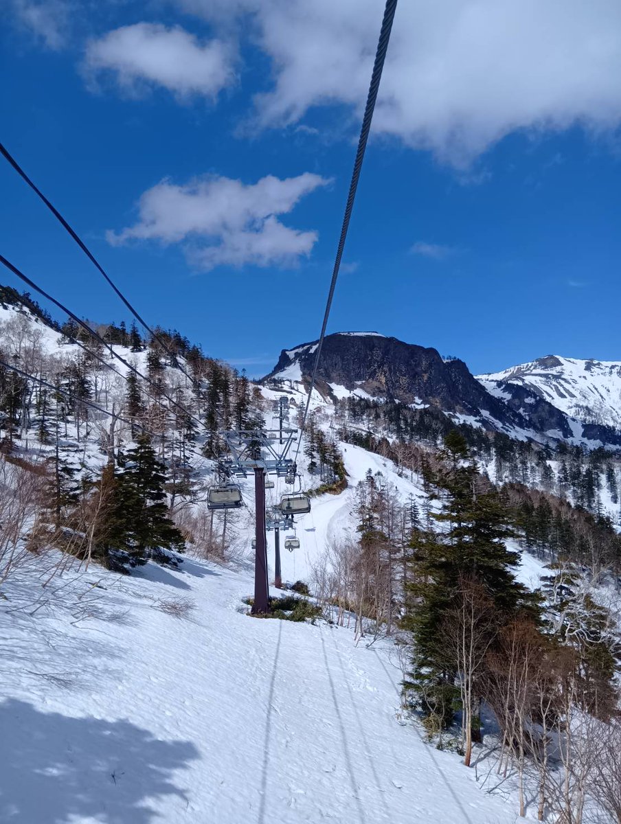 koooon14's tweet photo. 25/26 雪山シーズン

19日目  4月5日
群馬県みなかみ町　Mt.T（天神平）
150分　スキー 
リフト13本　ゴンドラ2回

20日目 4月6日
群馬県川場村　川場スキー場
210分　スキー 19本

21日目  4月14日
群馬県片品村　丸沼高原
205分　ボード 
リフト2本　ゴンドラ８回 https://t.co/qR3SAnxpSI