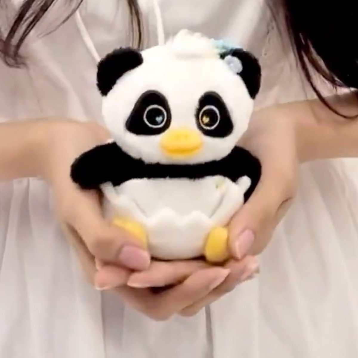 Jaysyj14's tweet image. That's how Feem Feem treats Lu Lu 🥺🤏🏽🤏🏽 

#Filmracha #LUNAR