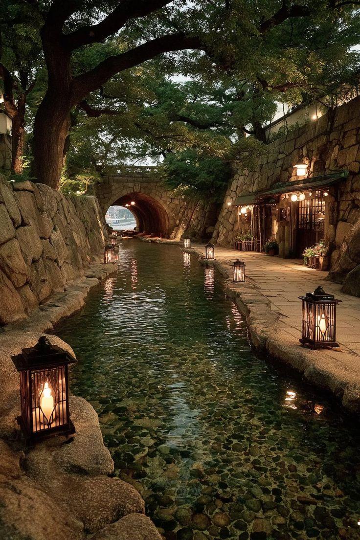 pictures033's tweet photo. Kurashiki Bikan Historical Quarter, Japan 🇯🇵 https://t.co/vMGAs9BnJF