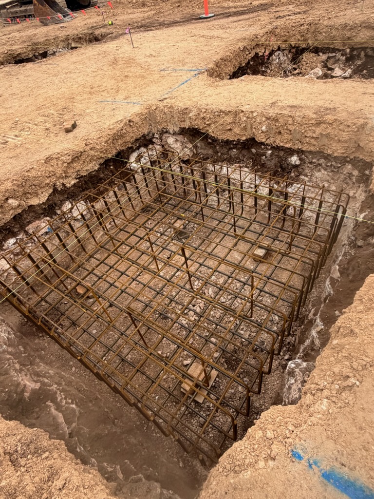 Epicprojects01's tweet photo. Epic Projects has begun work on the new truck canopy for the Tailem Bend service station. Our team is leading planning, design, engineering and civil works. 

Earthworks are underway, and the site near the Big Olive will offer travellers a convenient refuelling stop. https://t.co/53BjIMw6Dh