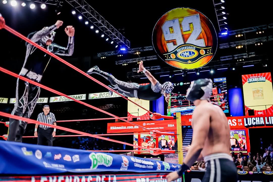 El duelo de Dinastías en La Catedral de la Lucha Libre tuvo un veredicto claro. Calavera Jr. I y Calavera Jr. II fueron superiores ante Hijo del Pantera y Pantera Jr. y se alzaron como los ganadores del encuentro.  
#CMLL 
#luchalibre