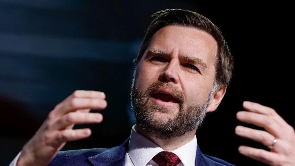 thenewsdrum's tweet image. Immigrants should think of themselves as Americans first: JD Vance
newsdrum.in/international/…

#JDVance #Immigrants #UshaVance #IndianAmericans #USA #Trump #Republicans