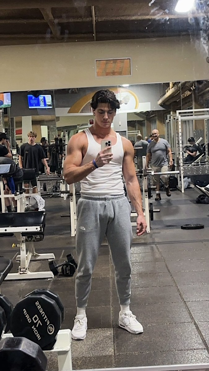 Matt Rhoades tweet media