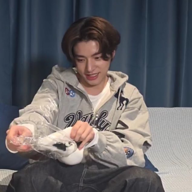 eris ⁷ tweet media