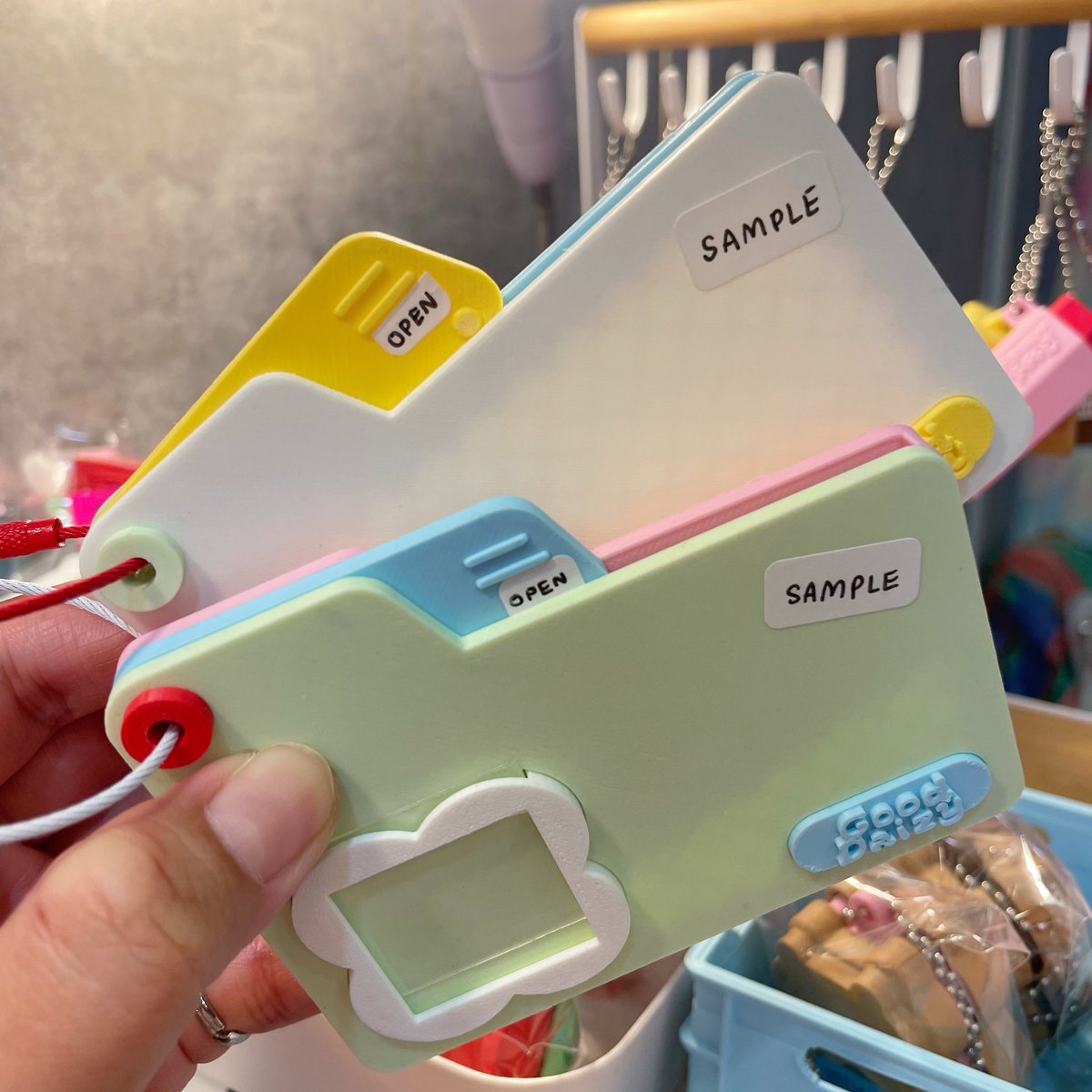 อเวจีสีชมพู tweet media