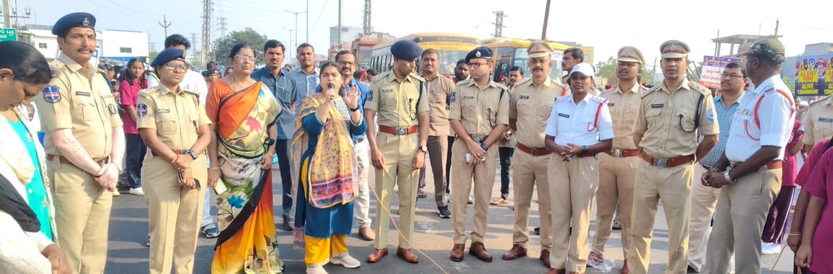 SHO Millscolony tweet media